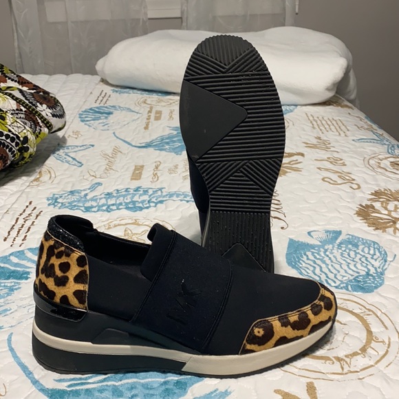 Michael Kors flex leopard slip one size 9 - Picture 2 of 4
